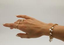 Load image into Gallery viewer, The Pearl Bracelet
